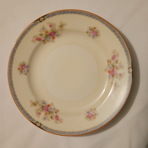 Noritake Nippon Toki Kaisha - Picture 1 of 2